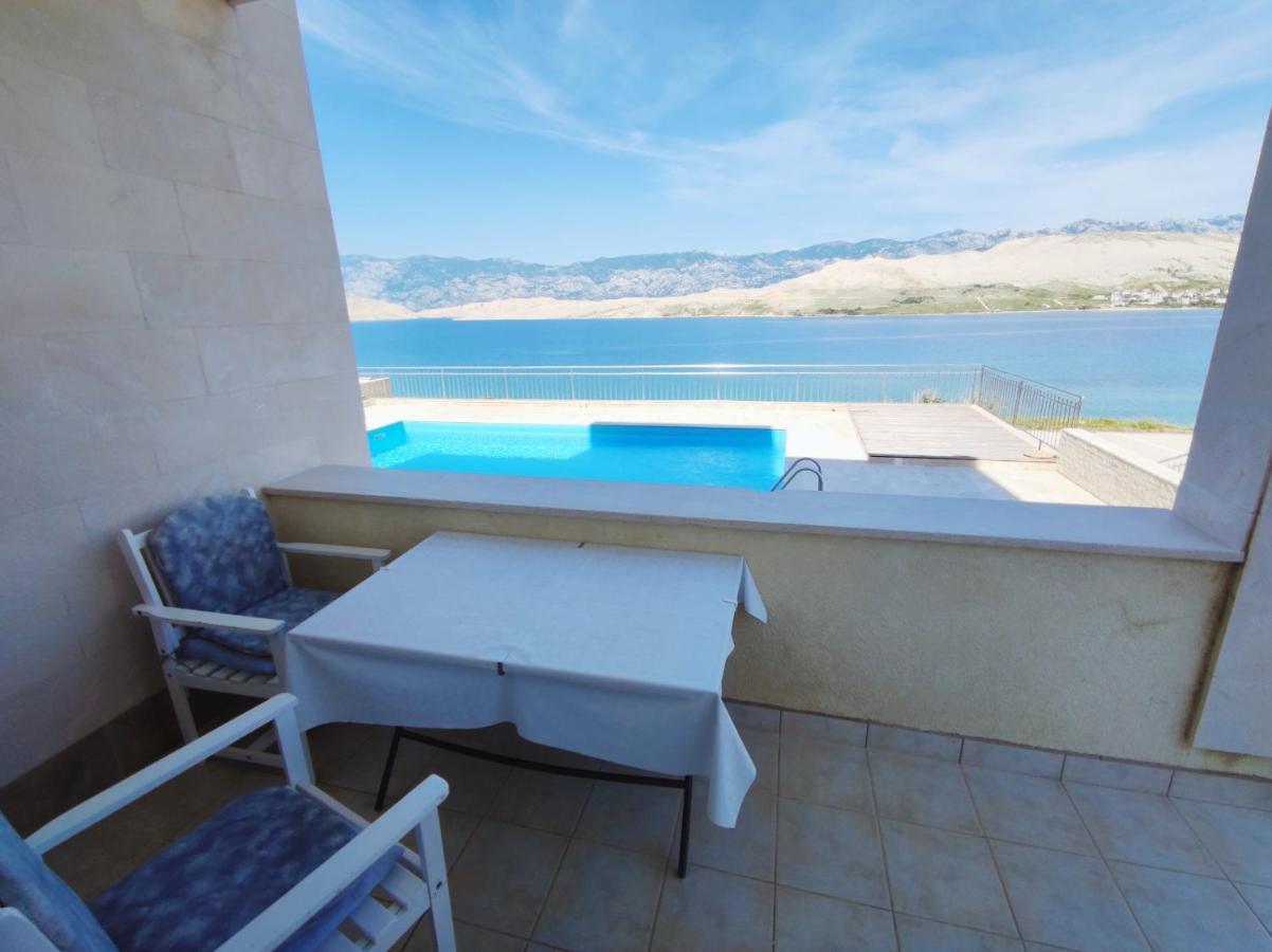 Sea View & Pool Studio Pag Town Zewnętrze zdjęcie